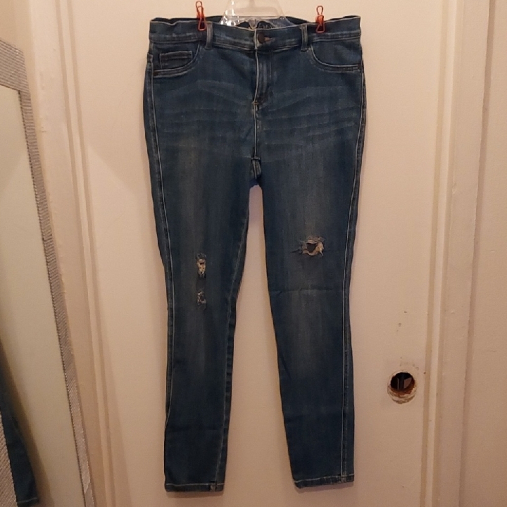 Blue Distressed Women Jeans